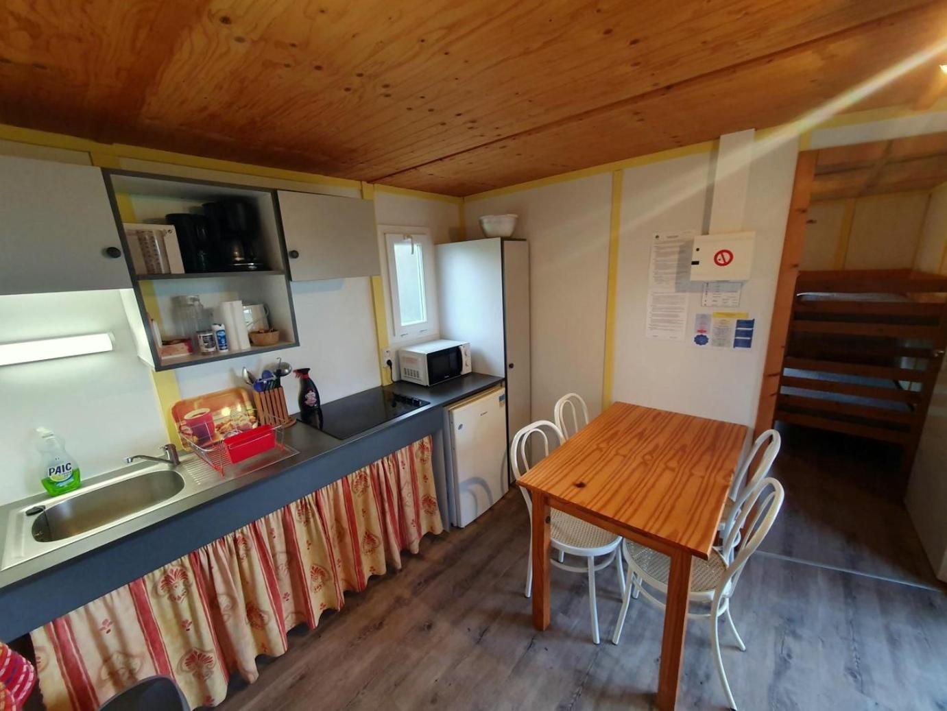 Les Chalets Du Quignon Autry-le-Chatel Habitación foto